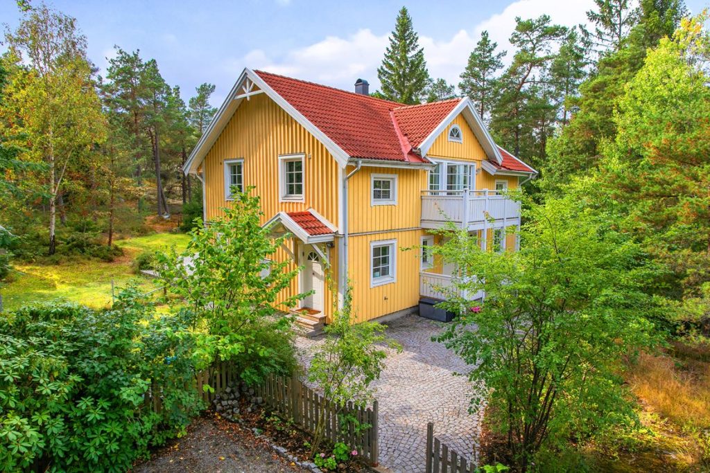 fasadrenovering byet panel trafasad hogabergsvagen saltsjo boo kummelnas nacka stockholm